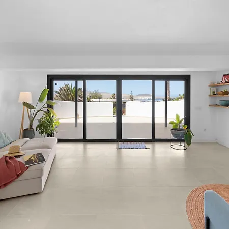 Casa Marina With Pool, Garden And Terrace