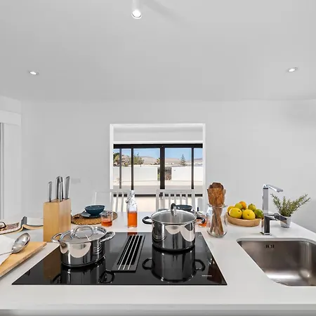 别墅 Casa Marina With Pool, Garden And Terrace