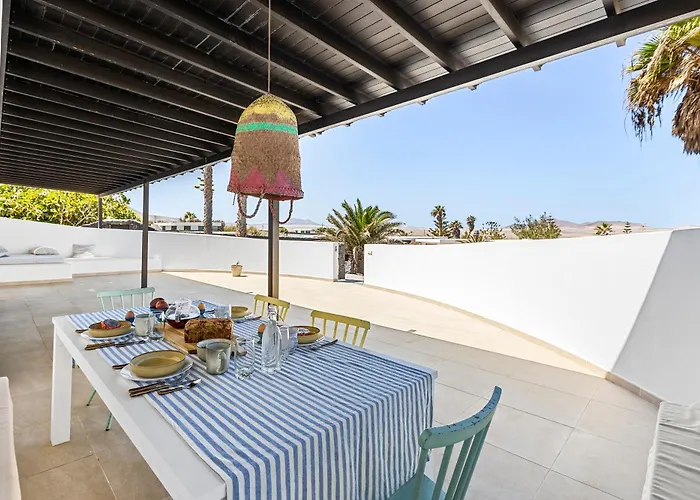 Casa Marina With Pool, Garden And Terrace *