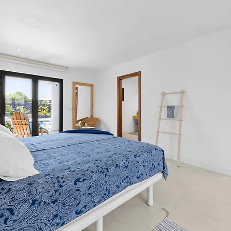 Casa Marina With Pool, Garden And Terrace Villa *