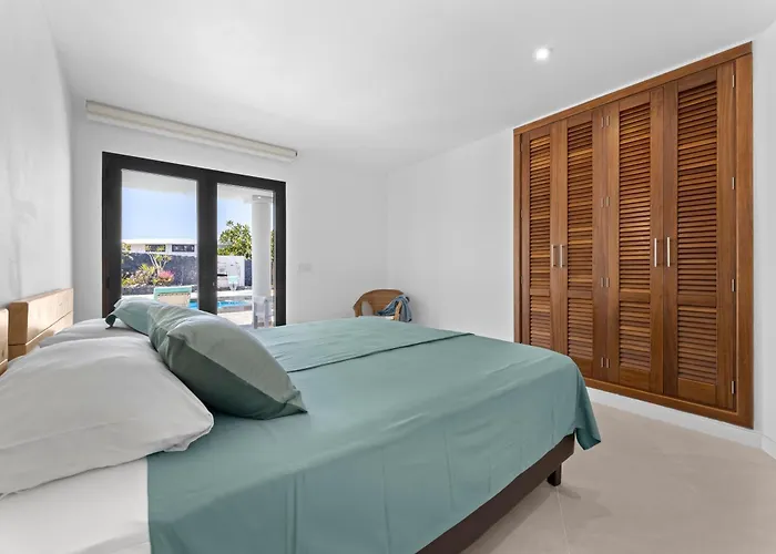 Casa Marina With Pool, Garden And Terrace *